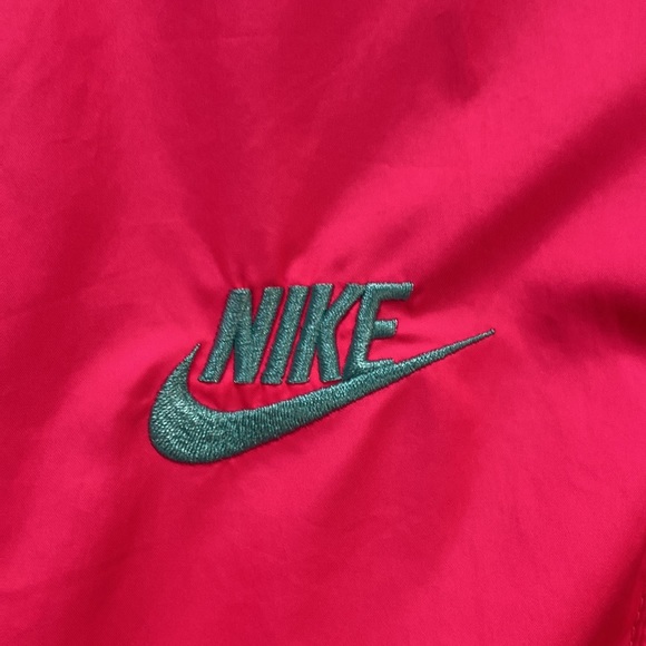 Nike x Atmos NRG Vintage Patchwork Track Pant
Pink/Hyper Jade - Picture 4 of 7